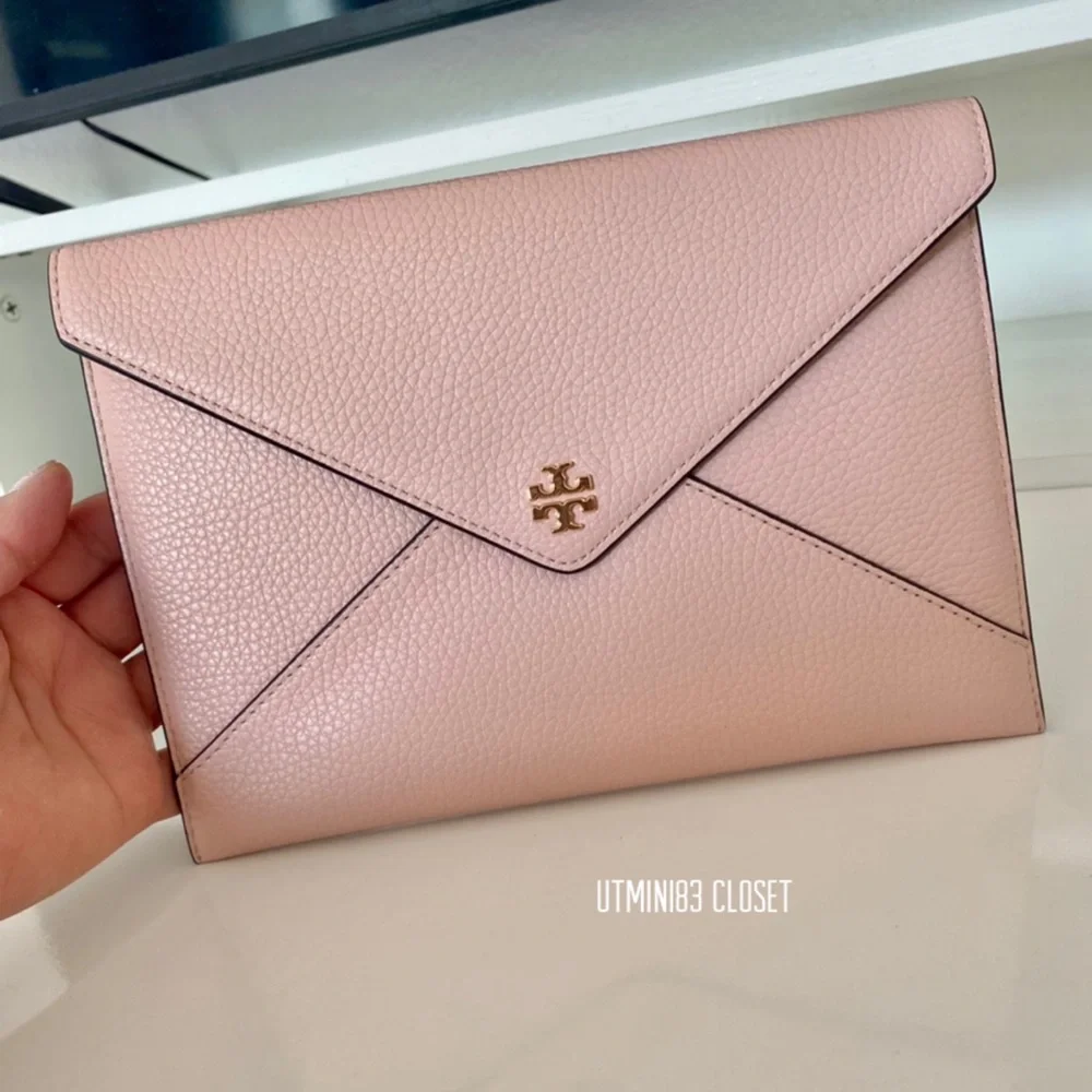 🍀🎀NEW🎀Tory Burch large envelope clutch/hand carry pouch/leather - Picture 2 of 9